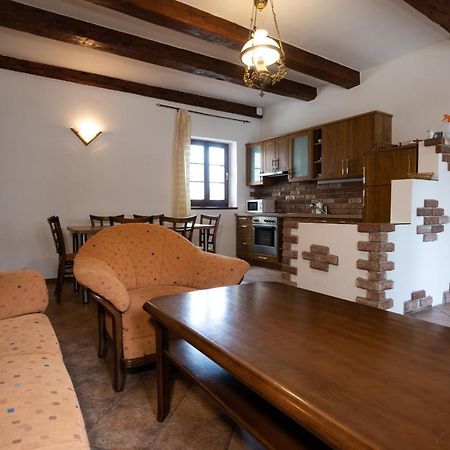 Apartments 3 In The Historic Part Of Znojmo Luaran gambar